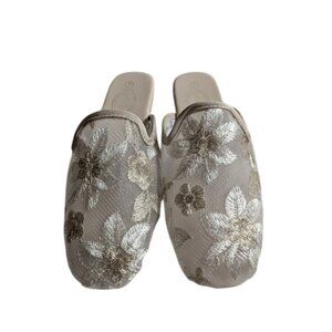 Avalina Womens Ivory Mesh Embroidered Mesh Slide Sandals Size 7 New without Box